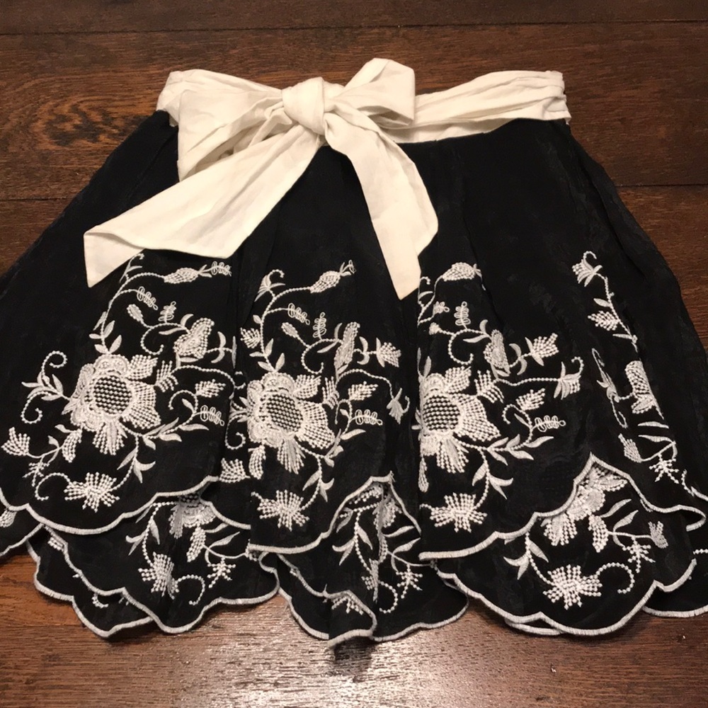 Ladies skirt